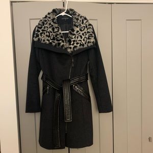 Gorgeous faux-fur-collar coat